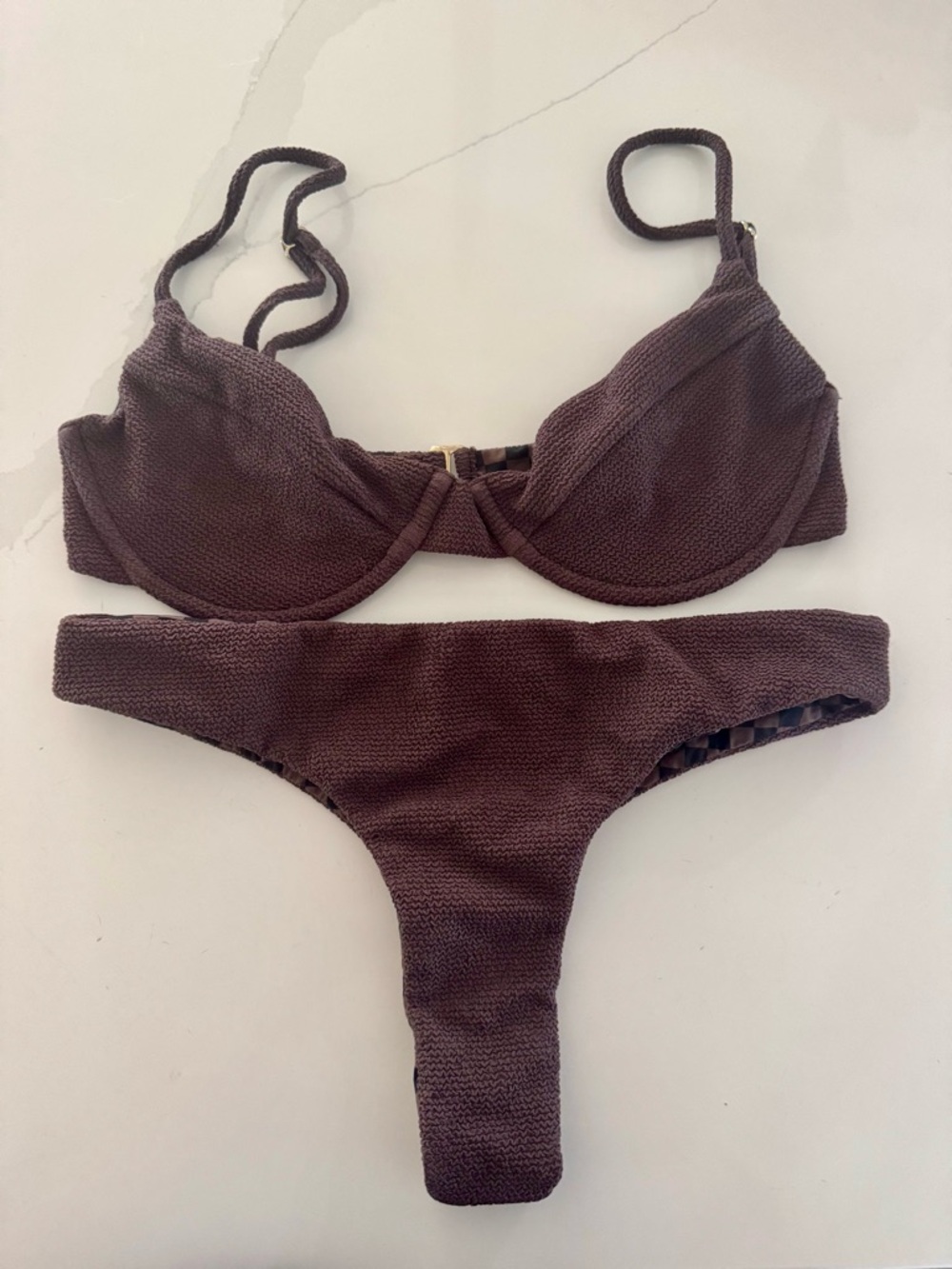 Textured Brown Women's Bikini Set - Classic Underwire Top & Cheeky Bottom